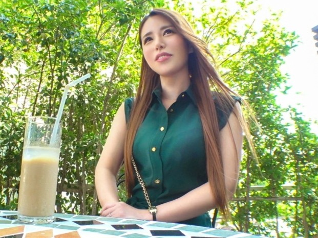 【三十路×熟女】綺麗すぎる弁護士秘書の人妻がエロすぎる・・・♥激しすぎるピストンにマジイキしてしまうｗｗｗ