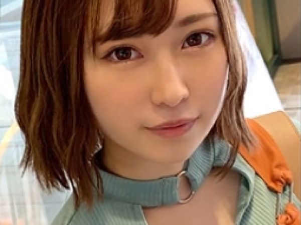 【素人】洋菓子店で働く18歳のスレンダー貧乳美少女!ご無沙汰敏感まんこで恥じらいながらのハメ撮り性交!