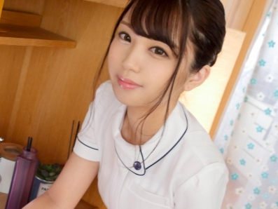 【エステ】童顔なエステティシャンの美少女がおマンコ触られ感じちゃう！ビンビンになった肉棒でガン突きピストンされ乱れる