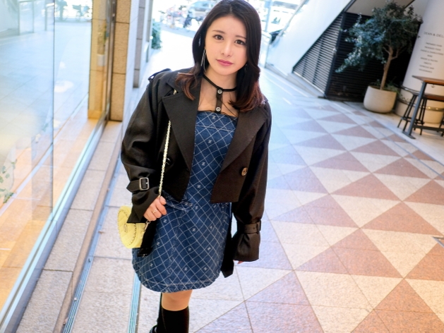 【肉感マダムのエロすぎる誘惑】『ダメ…でも気持ちいい…』ムチムチボディの人妻が禁断の不倫セックスで乱れまくり！肉厚なオマンコがチンコを締めつける！肉感たっぷりのエロいカラダに興奮必至！♡