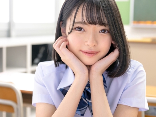 【制服美少女の甘酸っぱい初体験】めちゃカワJKが制服姿でアオハルセックス！初々しい反応と濃厚なキス、甘い吐息が絡み合う青春の1ページ♡