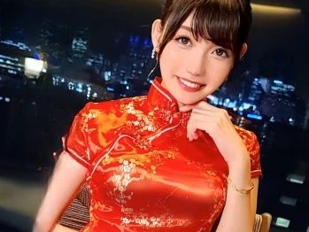 【チャイナドレス三十路美女の誘惑】『バツイチの私、まだまだイケるでしょ？』エロさ全開のチャイナドレス姿で、三十路美女が痴態を大胆披露！絶品ボディとエロテクで男を骨抜きにする、大人の色気がヤバい！♥