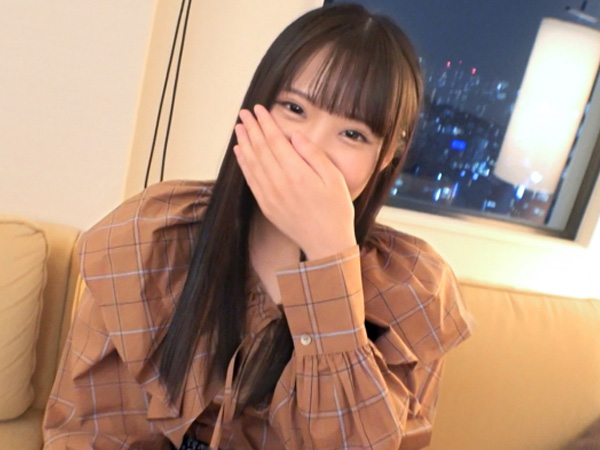 【黒髪美少女の絶頂アクメ】『もうダメ…気持ち良すぎる！』清楚系女子がエッチで大胆に変身！ 激ピストンに何度もイキまくり、絶叫しながら乱れまくる姿は必見！ 敏感ボディが激しく反応するエロすぎる絶頂ショー！♡