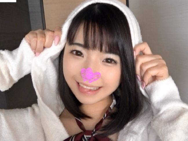 【制服ロリ美少女】つぶらな瞳が可愛すぎるロリっ娘、おまんこいじられて大興奮！立ちバックで絶叫しながら激イキ連発！無垢な顔とギャップのあるエロさに、もうメロメロ確定！ｗ