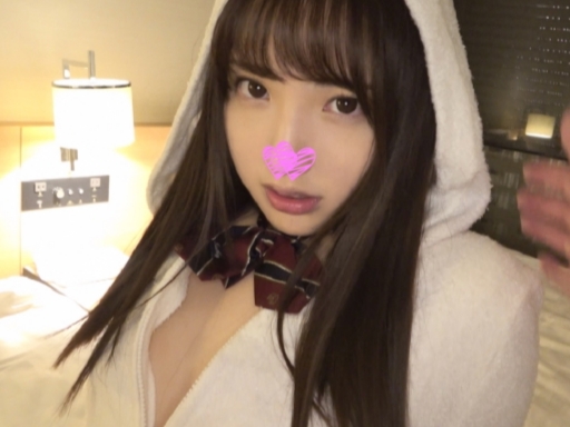 【制服美少女をバックで激突き】キュートな女の子を後ろからガンガンピストン！プリッとした美尻と可愛い顔が最高にエロい！制服姿でバックから突かれまくる姿に興奮MAX♡