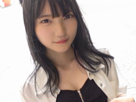 【透明感抜群の色白スレンダー娘】『こんなに感じるなんて…』ナンパされた色白美女が、細身ボディで肉棒を包み込み、感じまくる！透明感ハンパない美肌がエロさ倍増！！