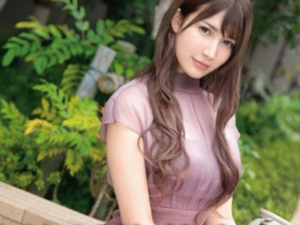 【スレンダー美少女の悶絶SEX】『やだ…顔にかけないで…』服飾学生の美ボディを高速ピストンで責めまくり！敏感な膣内をかき回され、感じまくる姿がエロすぎる…連続顔射で悶絶必至♡