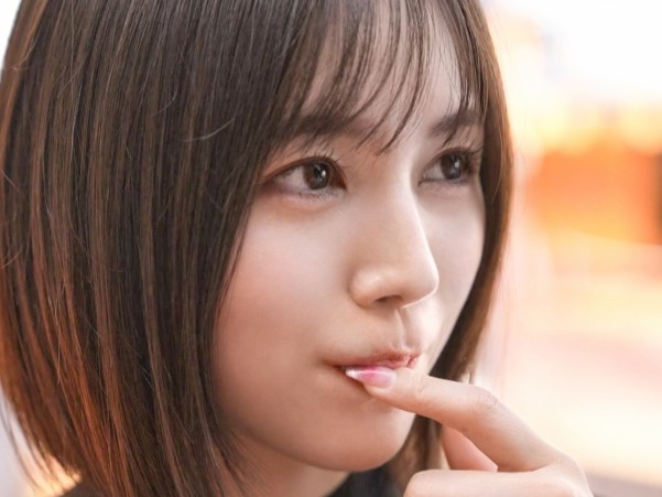 【色白美巨乳美女とベロチューSEX♥】脳がとろけるほど濃厚なベロキス連発！唾液まみれで舌とカラダを絡ませ、甘い官能プレイで感じまくるエロすぎるセックス！！