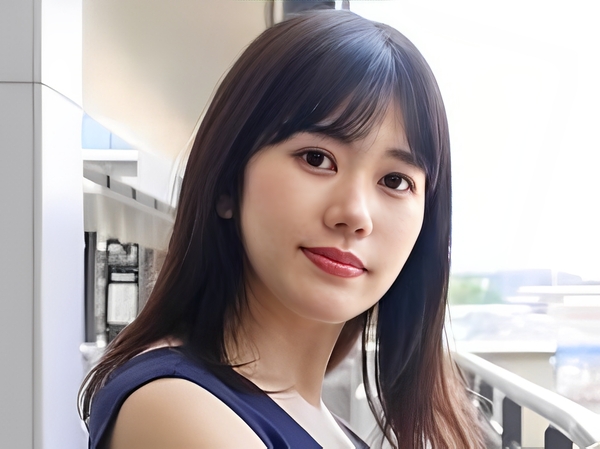 【三十路人妻の淫乱騎乗位】若々しいボディのエロ奥様がチ○ポに夢中！！騎乗位で激しく腰を振り、突き上げピストンに悶絶…旦那以外の肉棒に堕ちる人妻の淫らな姿！！♡