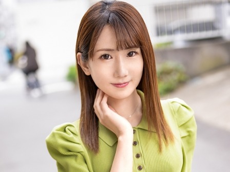 【エステティシャン宅配】『お客様、気持ちよくなりますよ…♡』スレンダー美人のエステティシャンが素人宅に訪問！背面騎乗位で悶絶させ、正常位で激ピス！最後は顔射でフィニッシュするエロ過ぎる施術！！