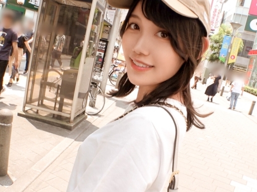 【色気ムンムン美乳お姉さん】男を誘惑するようなボディに興奮MAX！美乳を揺らしながら、硬くなったチ●ポで膣奥を激しく突きまくり、感じまくるエロいお姉さんに夢中！