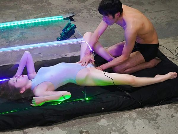 【絶頂トランス体験】『もうダメ…イッちゃう！』ポルチオ刺激と電マ責めで発情したオマ○コにデカチン挿入！極限まで焦らされた敏感ボディが無限痙攣＆絶頂アクメ！！