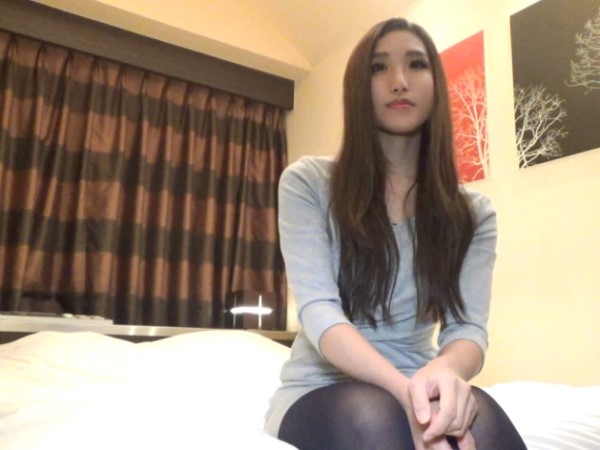 【エステティシャンの本性】『お客さん、こんなの初めて…』大人の色気ムンムンのお姉さんが手マンでビショ濡れに！連続アクメで感じまくり、隠れたエロさを曝け出すハメ撮りセックス♡